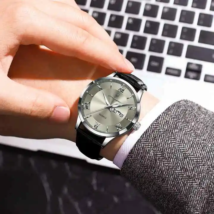MONTRE POEDAGAR EN CUIR : L'accessoire qui révèle votre élégance et affirme votre personnalité en toute occasion.