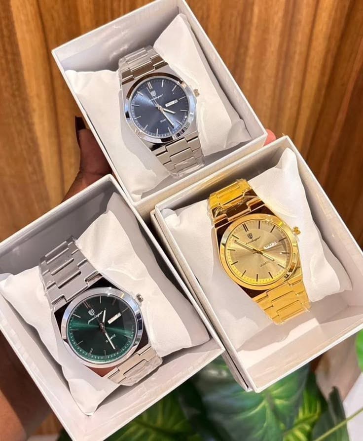 Montre Chronographe POEDAGAR Quartz : Affirme ton style avec une montre qui impose le respect